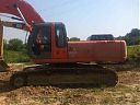  :   Hitachi ZX330