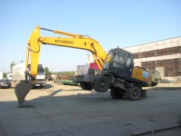    Hyundai R200W-7