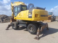    Komatsu PW200-7