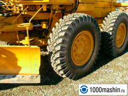  Komatsu GD705A-4A ( )