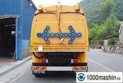 Подметально уборочная машина RS85GM на шасси Hyundai Megatruck Подметально уборочная машина RS85GM на шасси Hyundai Megatruck