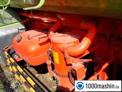 Ассенизатор Mitsubishi Fuso - топливный и водяной баки Ассенизатор Mitsubishi Fuso - топливный и водяной баки